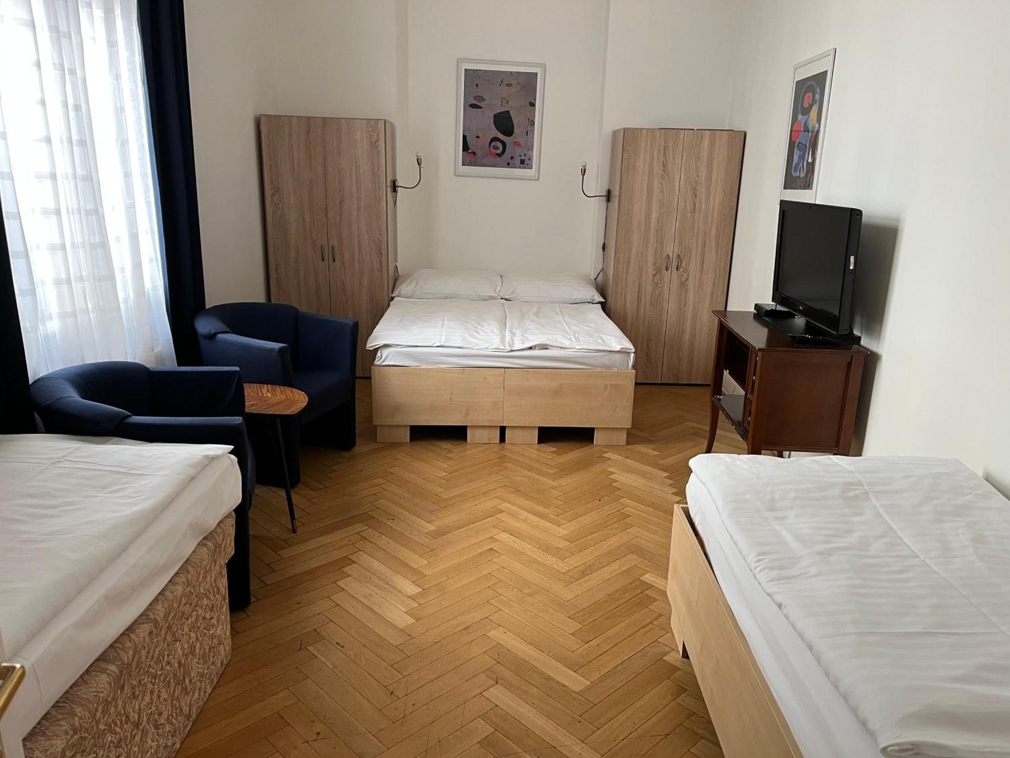 Apartment U Vejvodu Prague