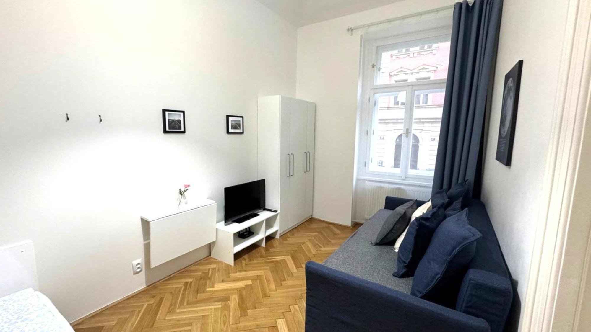 Side Street Apartment Prag