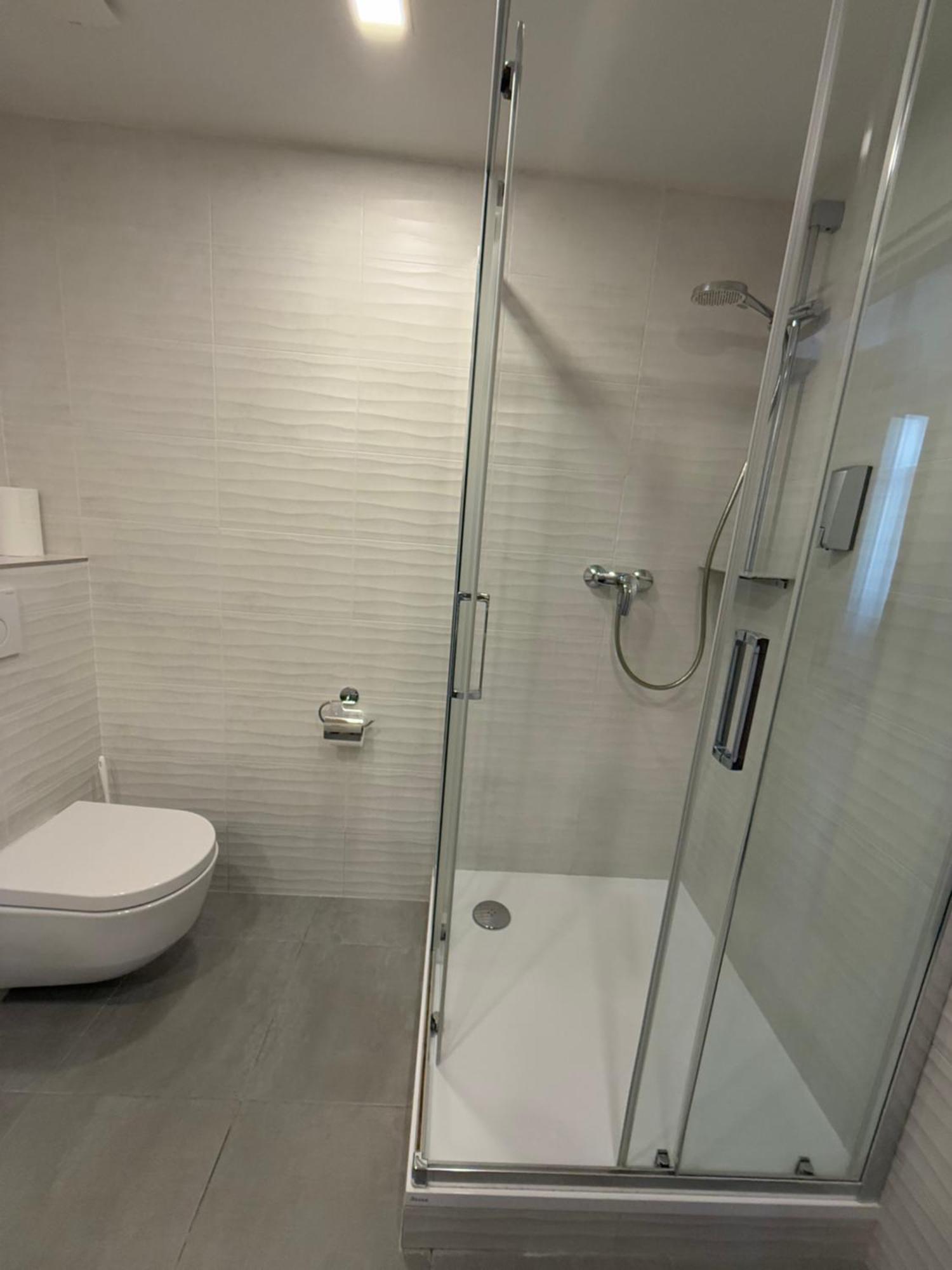 King George Hotel 3*