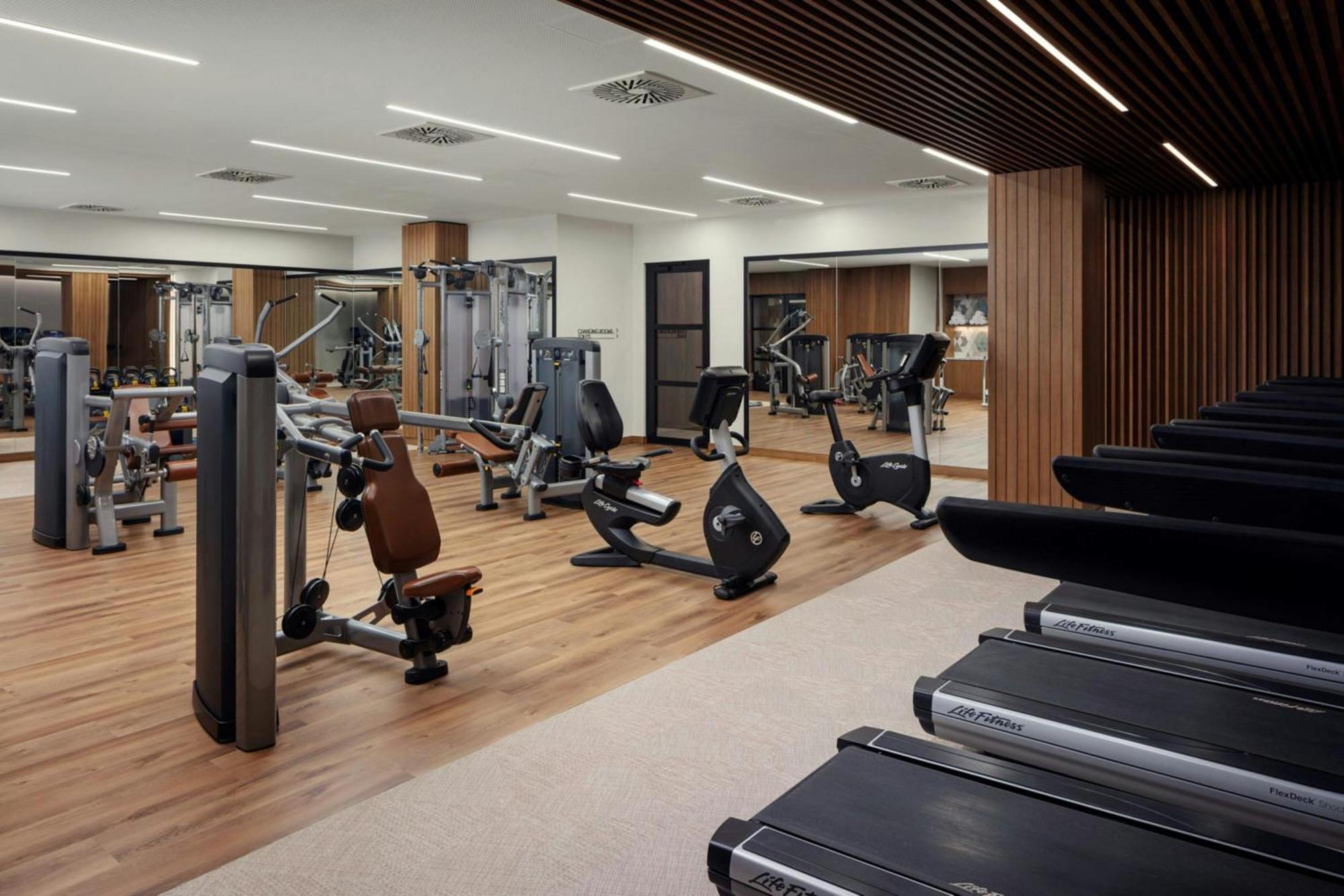Marriott Hotel 5*