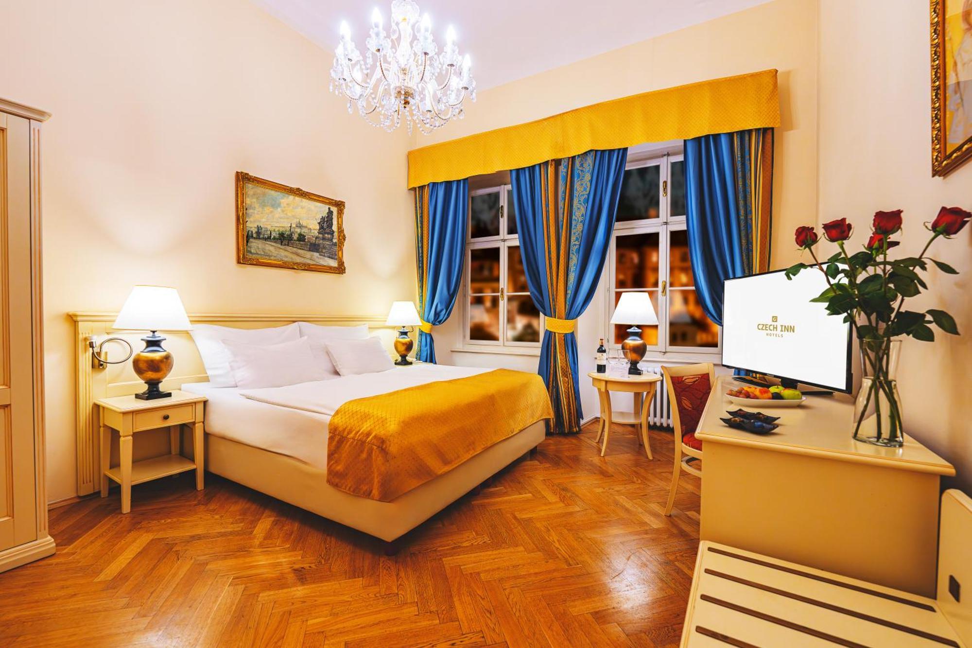Josephine Old Town Square - Czech Leading 4*