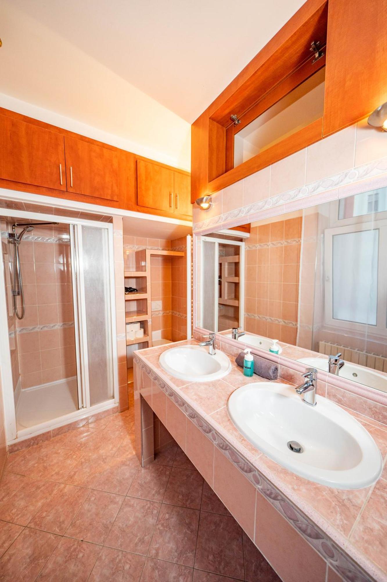Lejlighed 6 Bob's - 3 Bedrooms, King Size Beds Prag
