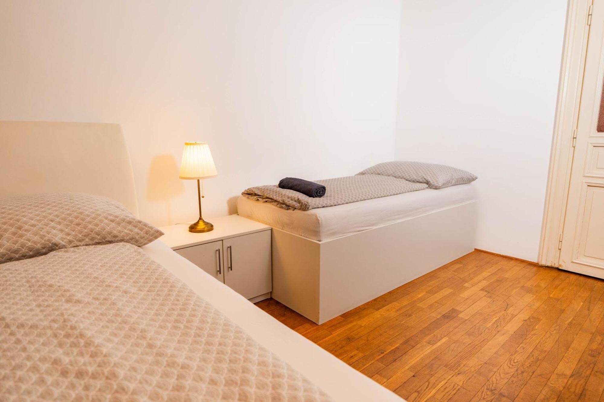 Lejlighed 6 Bob's - 3 Bedrooms, King Size Beds Prag