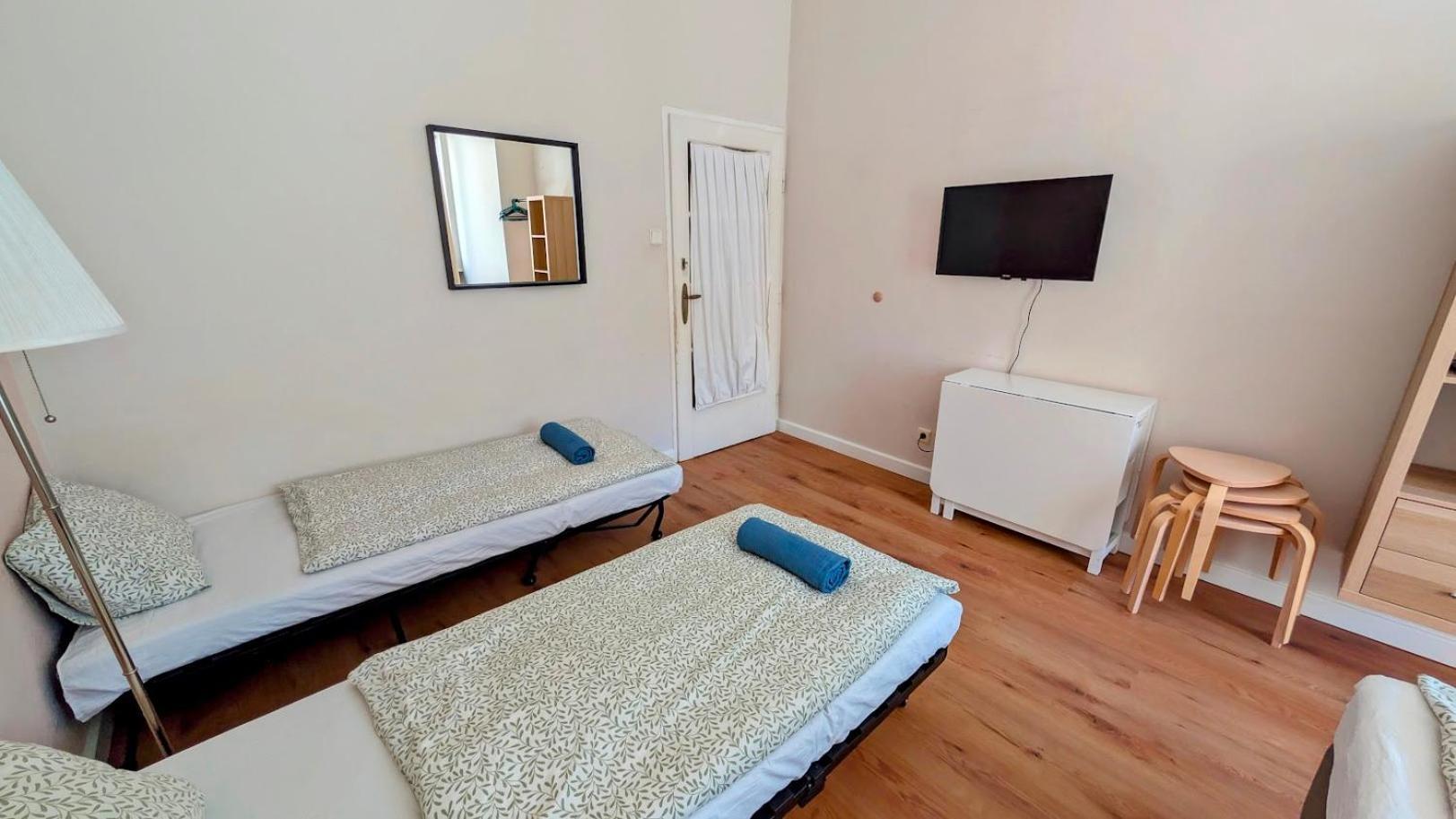 Flat In Zizkov -401- * Prag