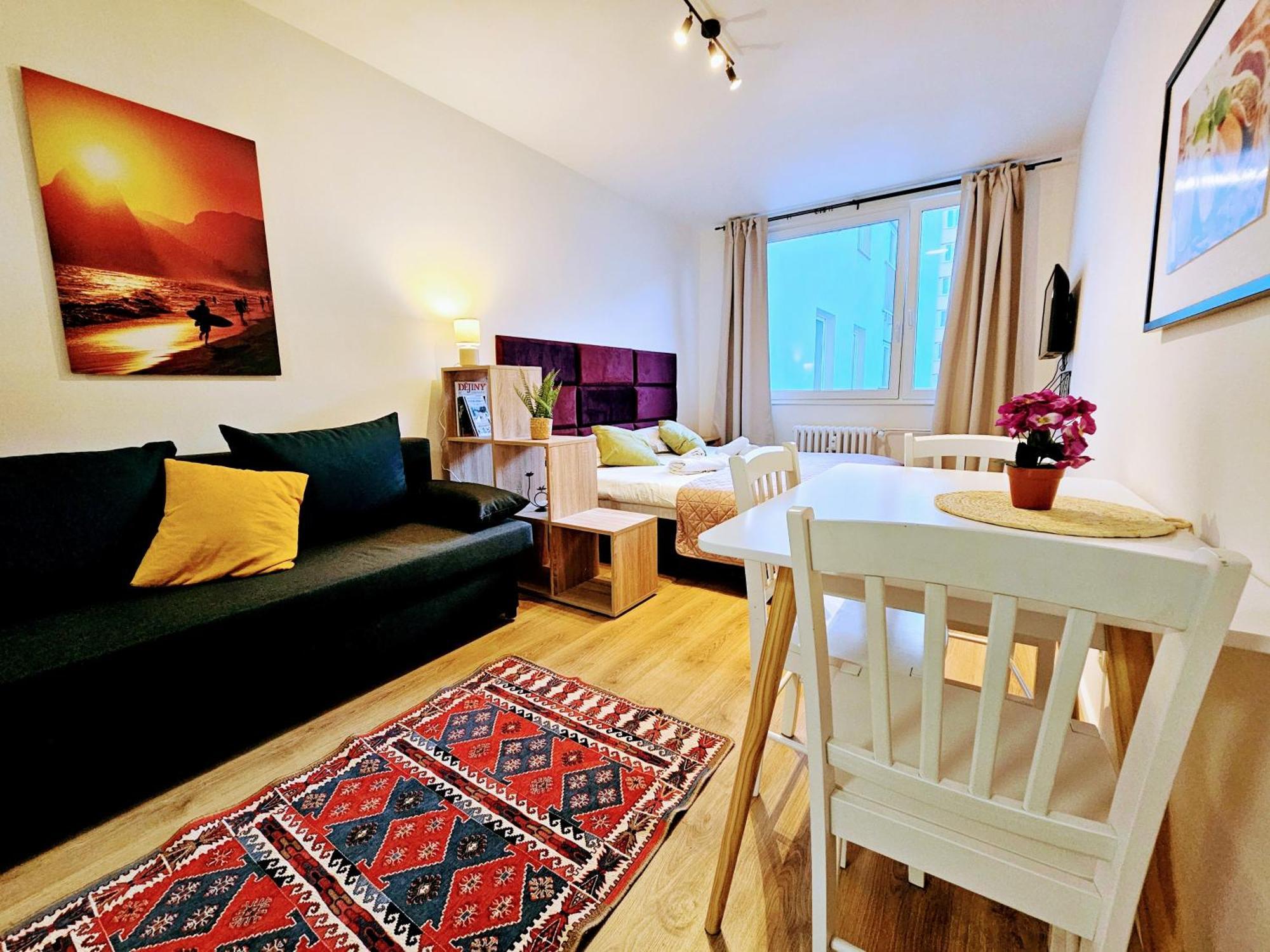 Apartmán Live-inn Hotel-style 5 Apartments, 20 Mins To Centre, Gym, Reception, Free Parking, Lift, Roof Terrace & Game *