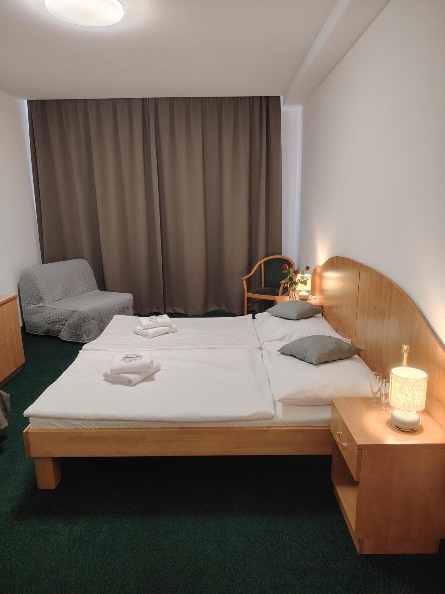 Legie Hotel 3*