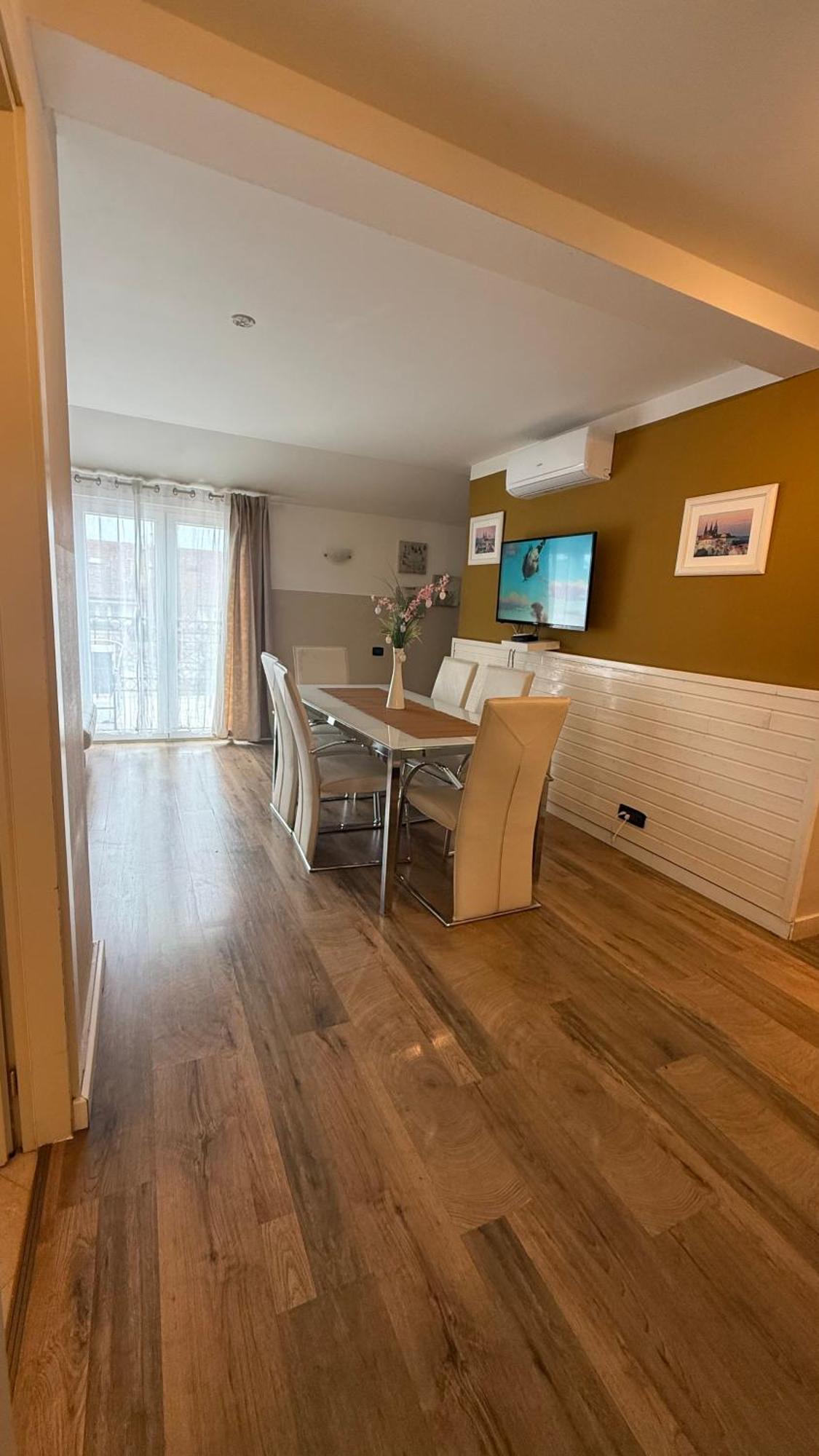 Central 3Bdr Penthouse With Terrace&Ac