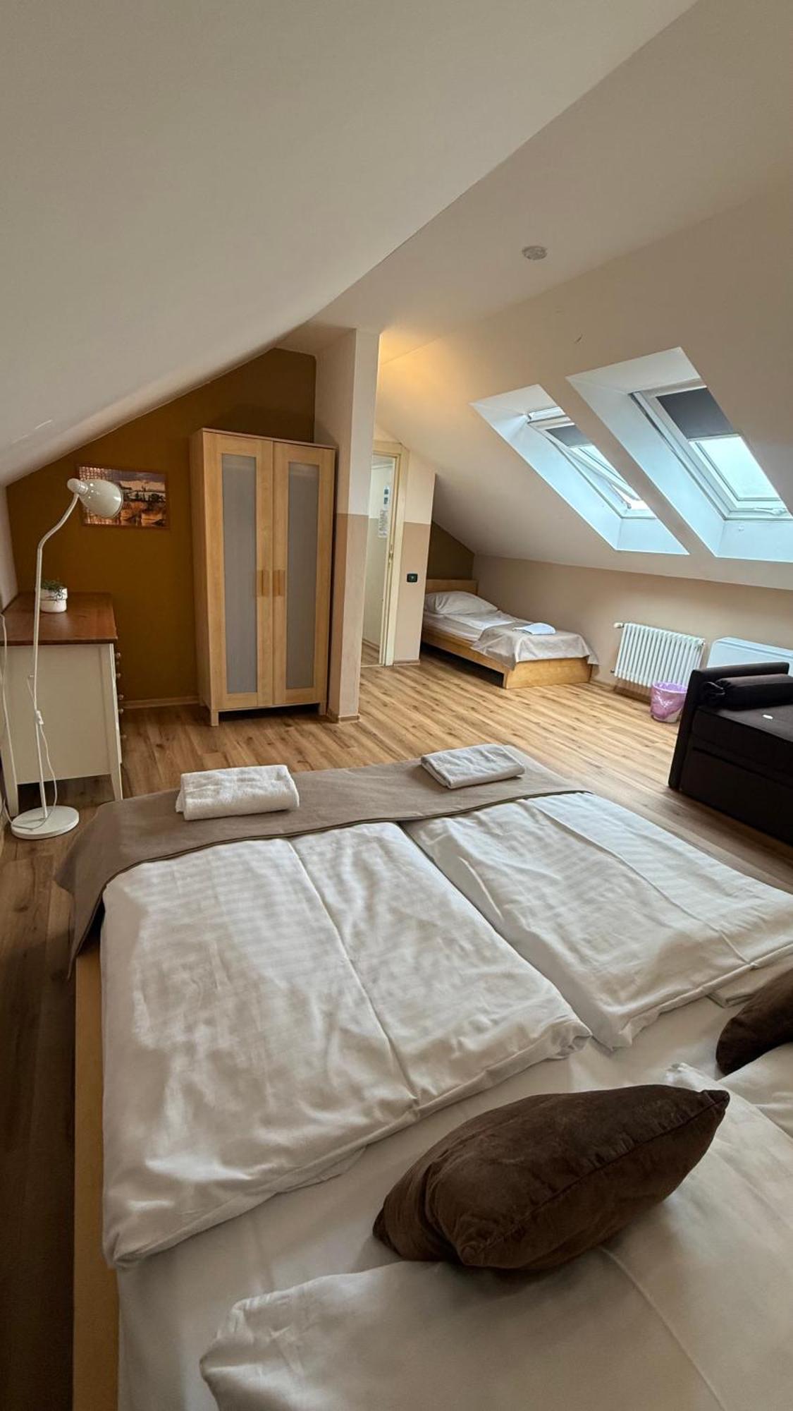 Central 3Bdr Penthouse With Terrace&Ac Lägenhet