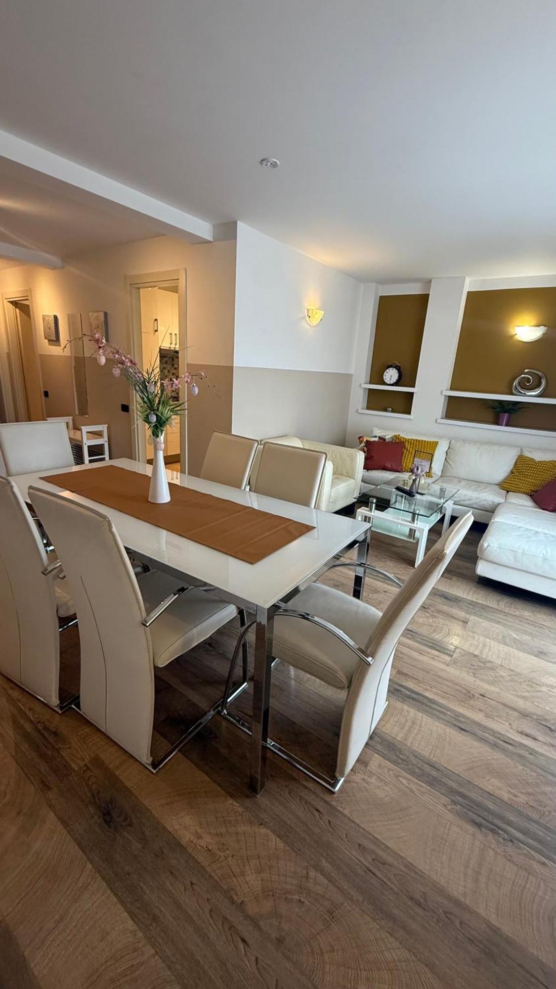 Lägenhet Central 3Bdr Penthouse With Terrace&Ac