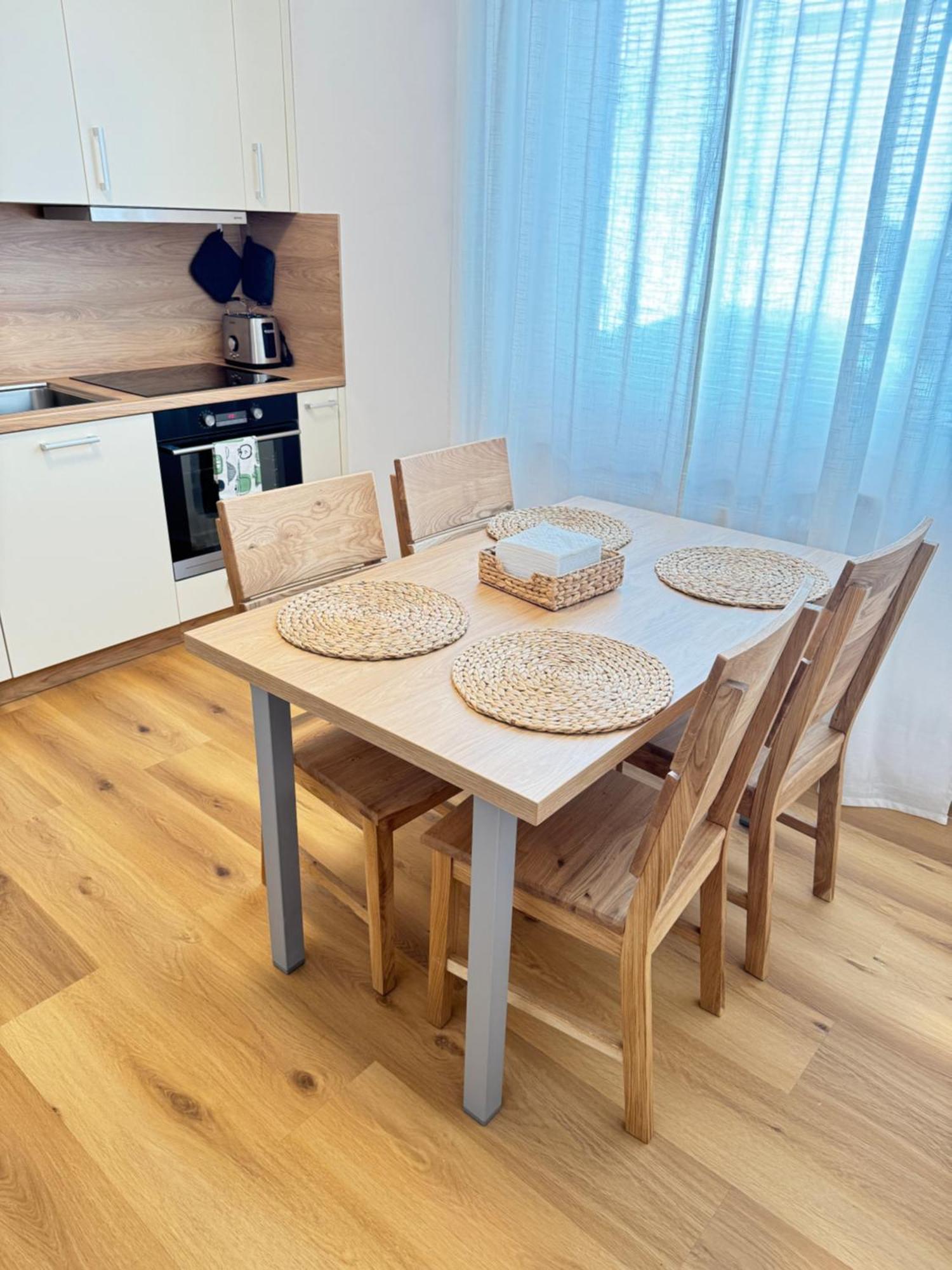 Apartment Riverside Prag