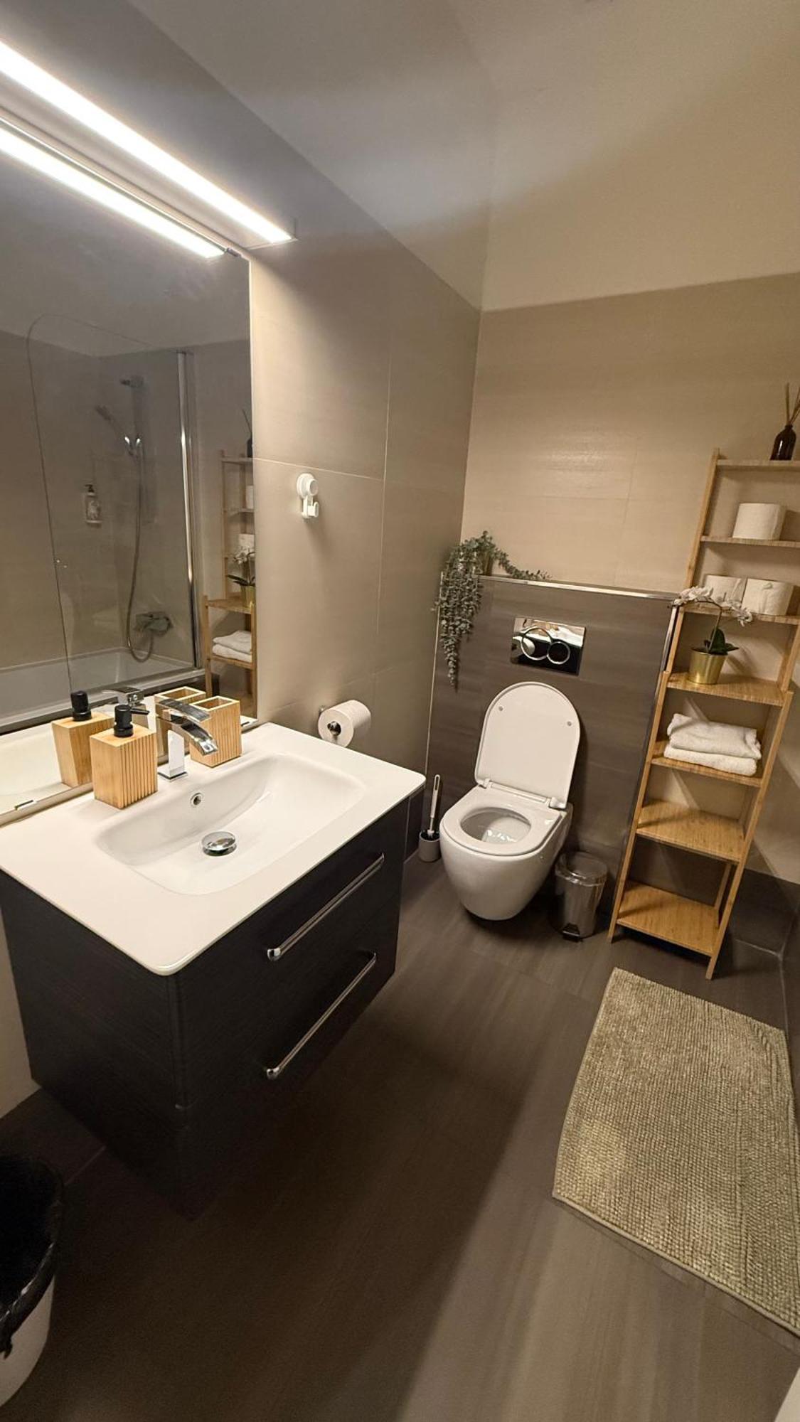 Luxury Modern Designed Oldtown