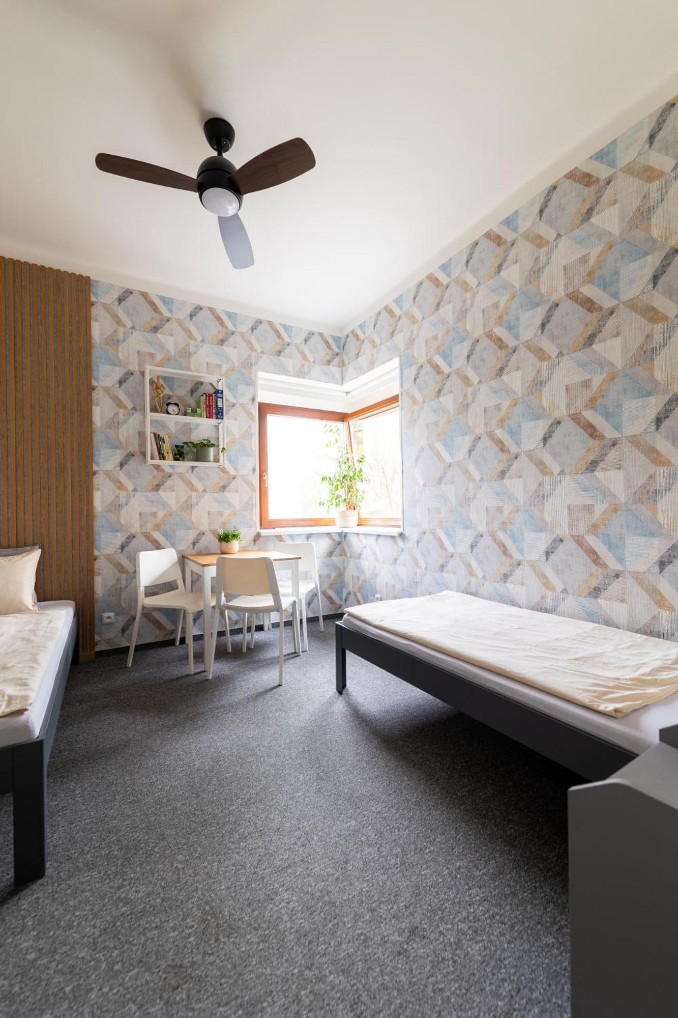 Vousata Dama - Ps3 - Parking Free Apartment *