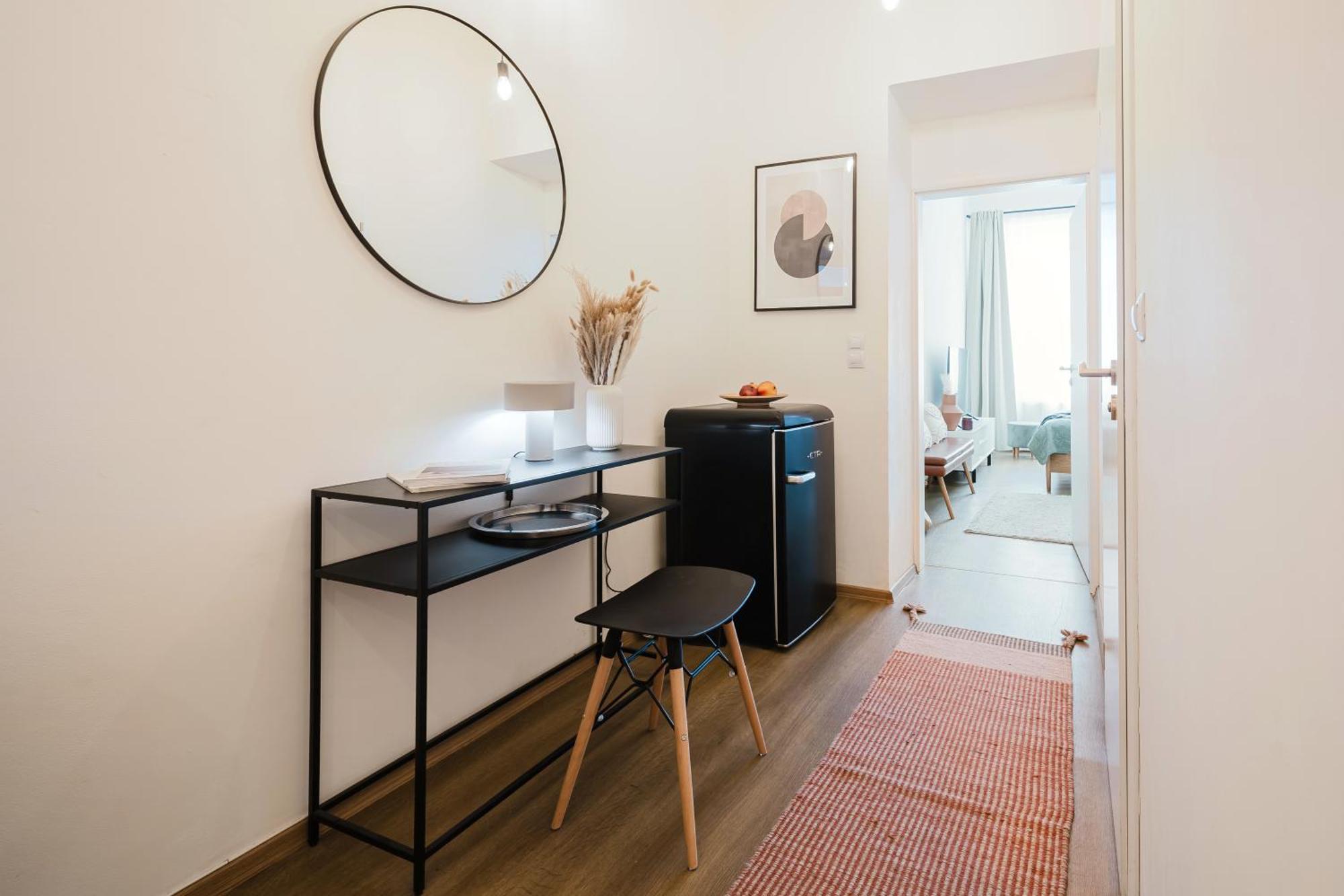 Apartment Days - Sunlit 1bdr - Netflix - Yet Quiet - New Town *