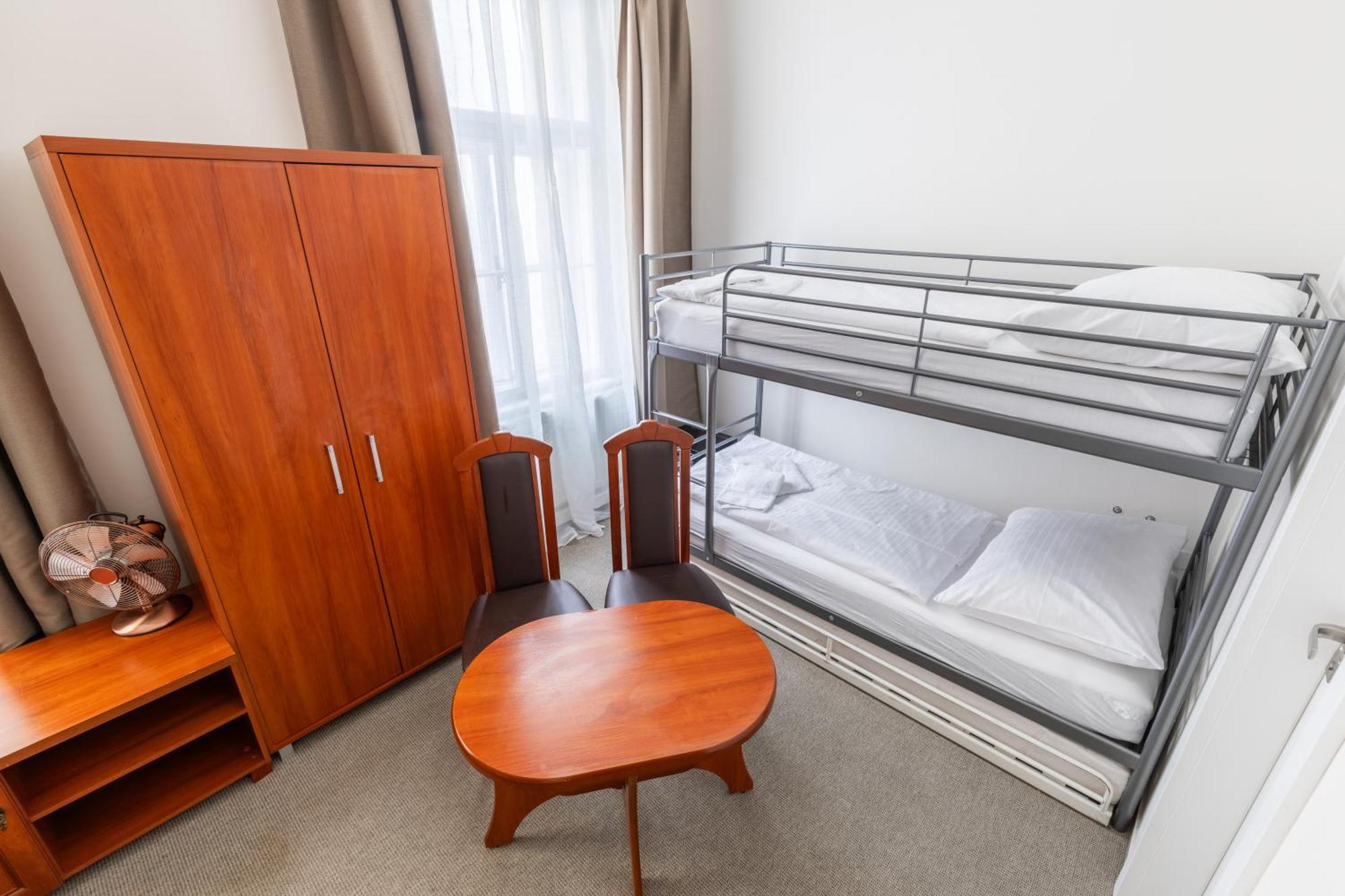 Guest house Kafka *