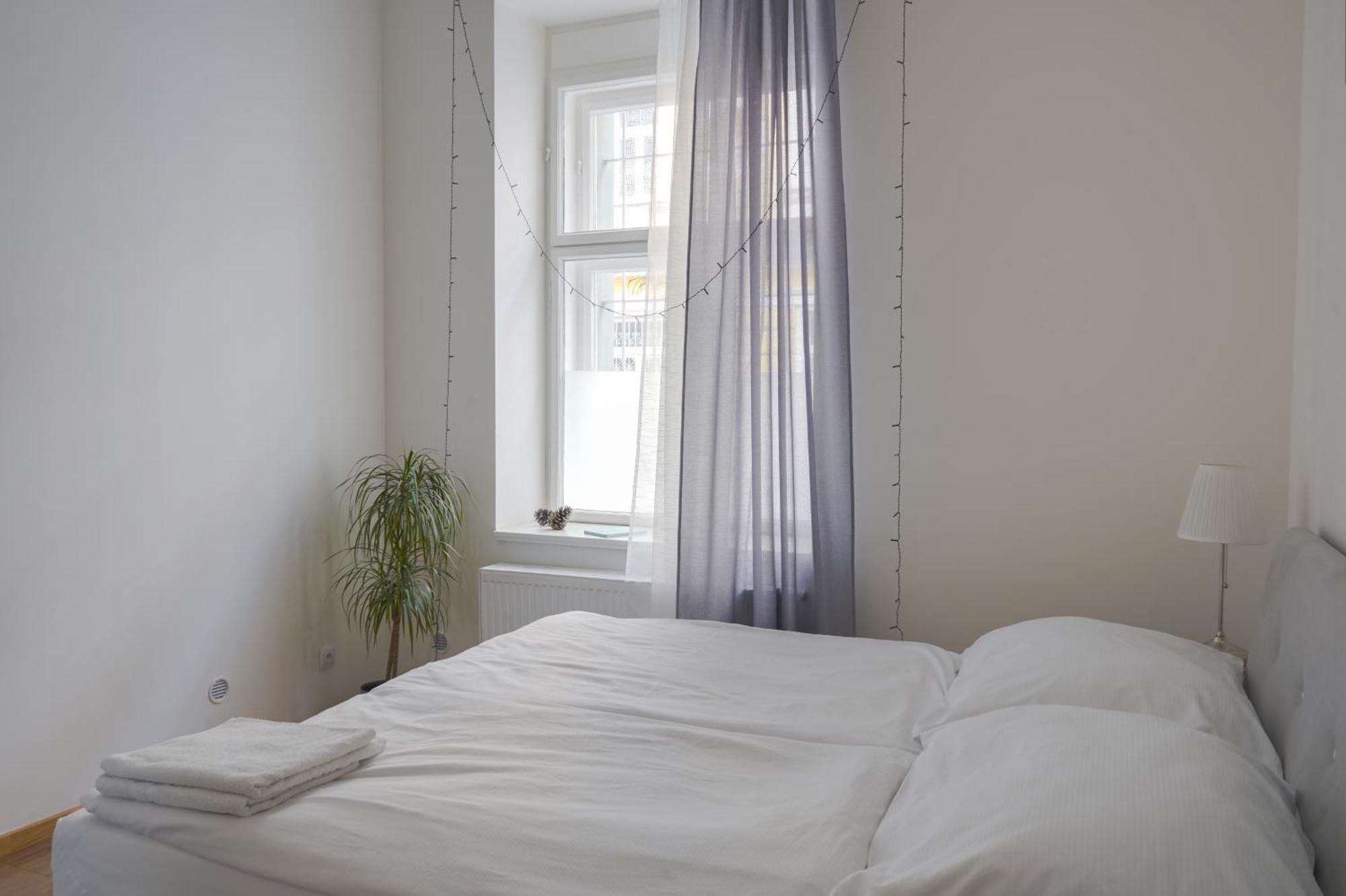 Apartment 1901 By Vysehrad Prague