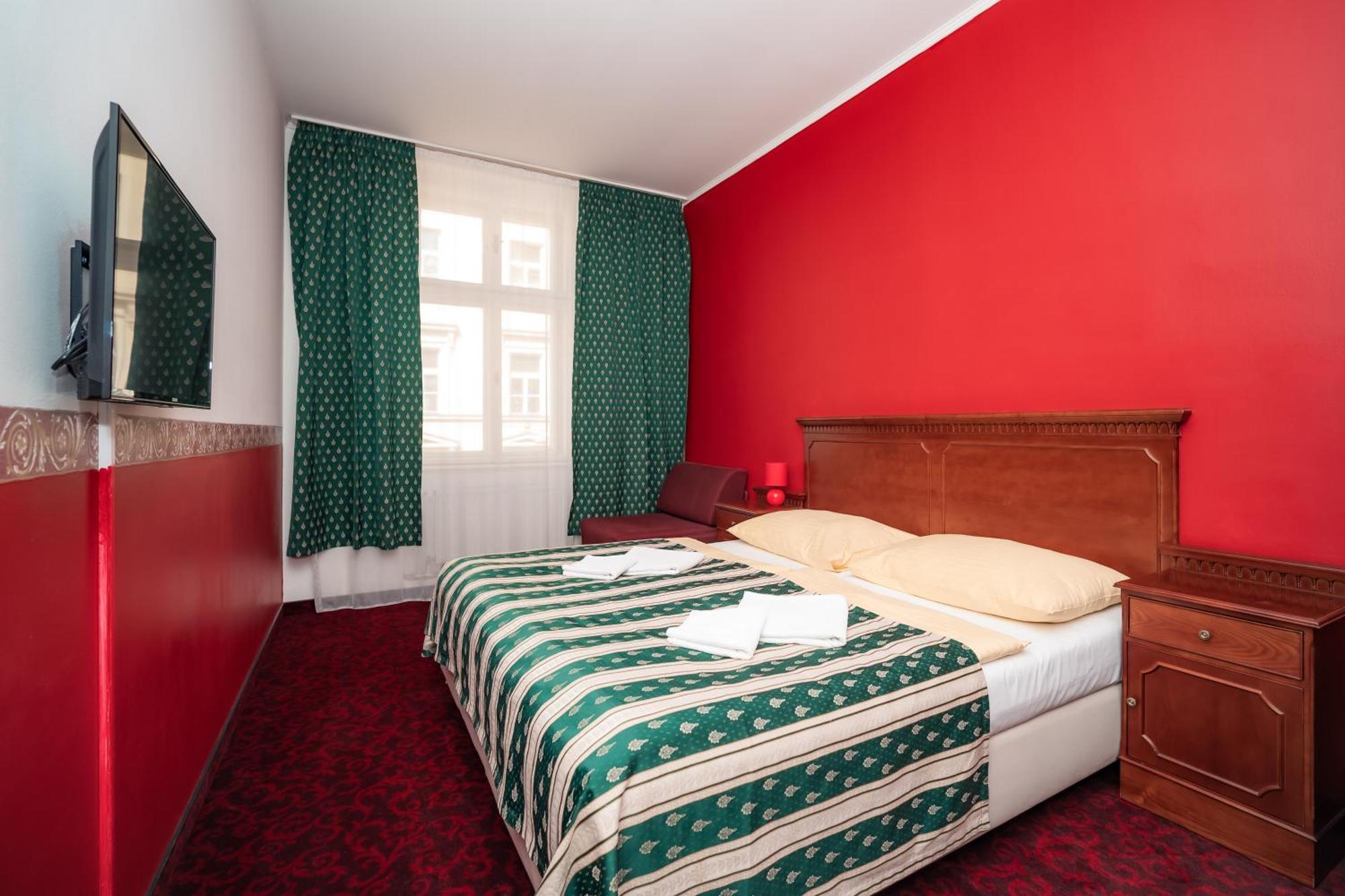 Hotel Czechia 3*