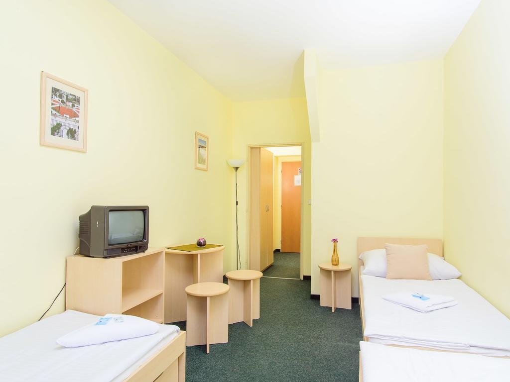 Brilliant Hotel 3*