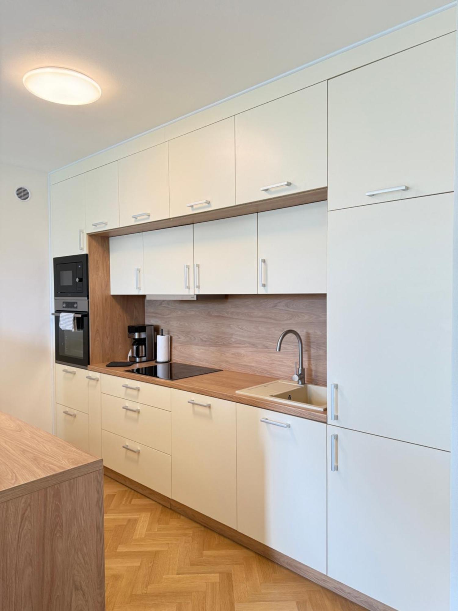 Apartmán Familyvilla, New 4 Luxury Big Apartments, Parking Praha