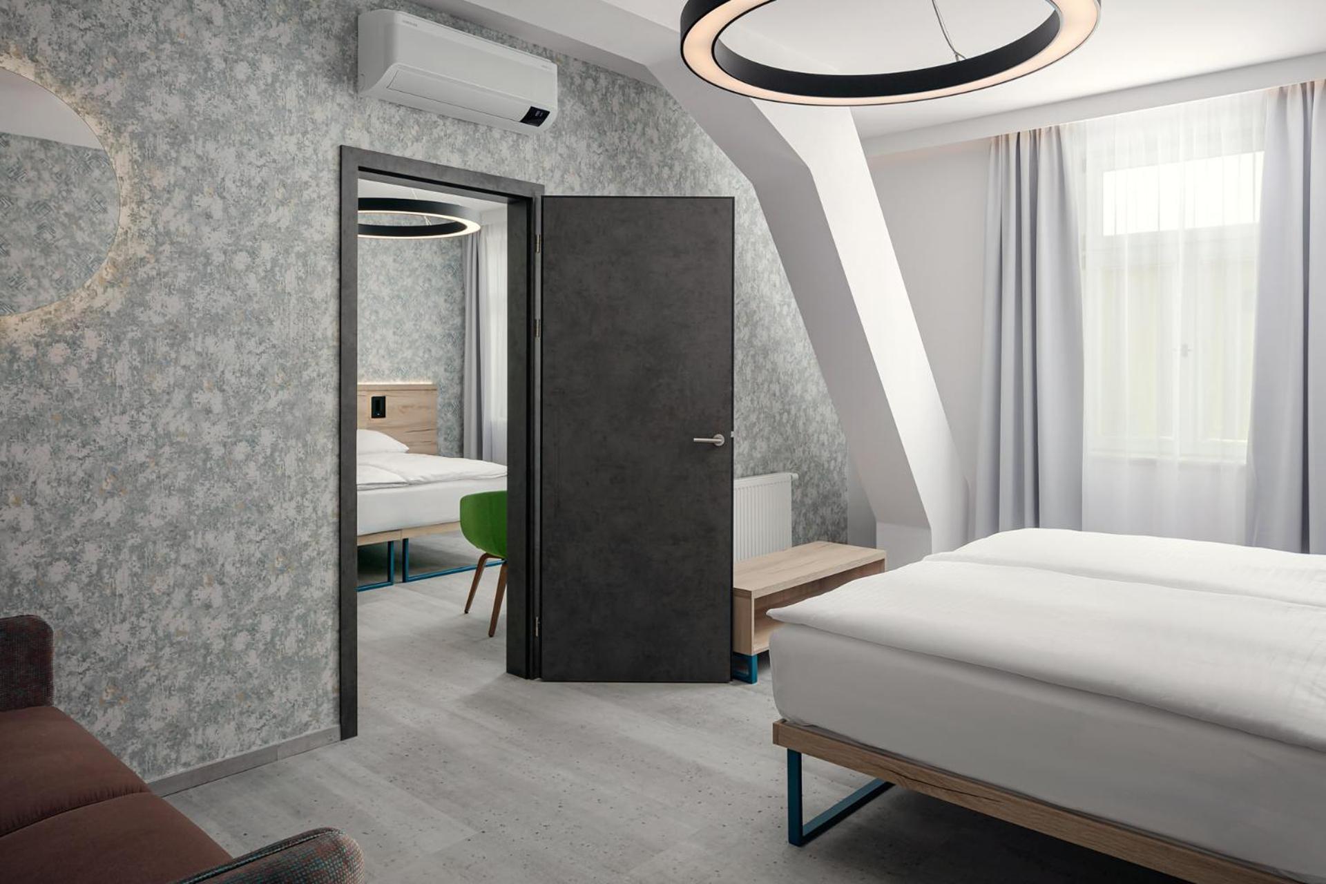 Ea Moment Self Check-in Hotel Praha