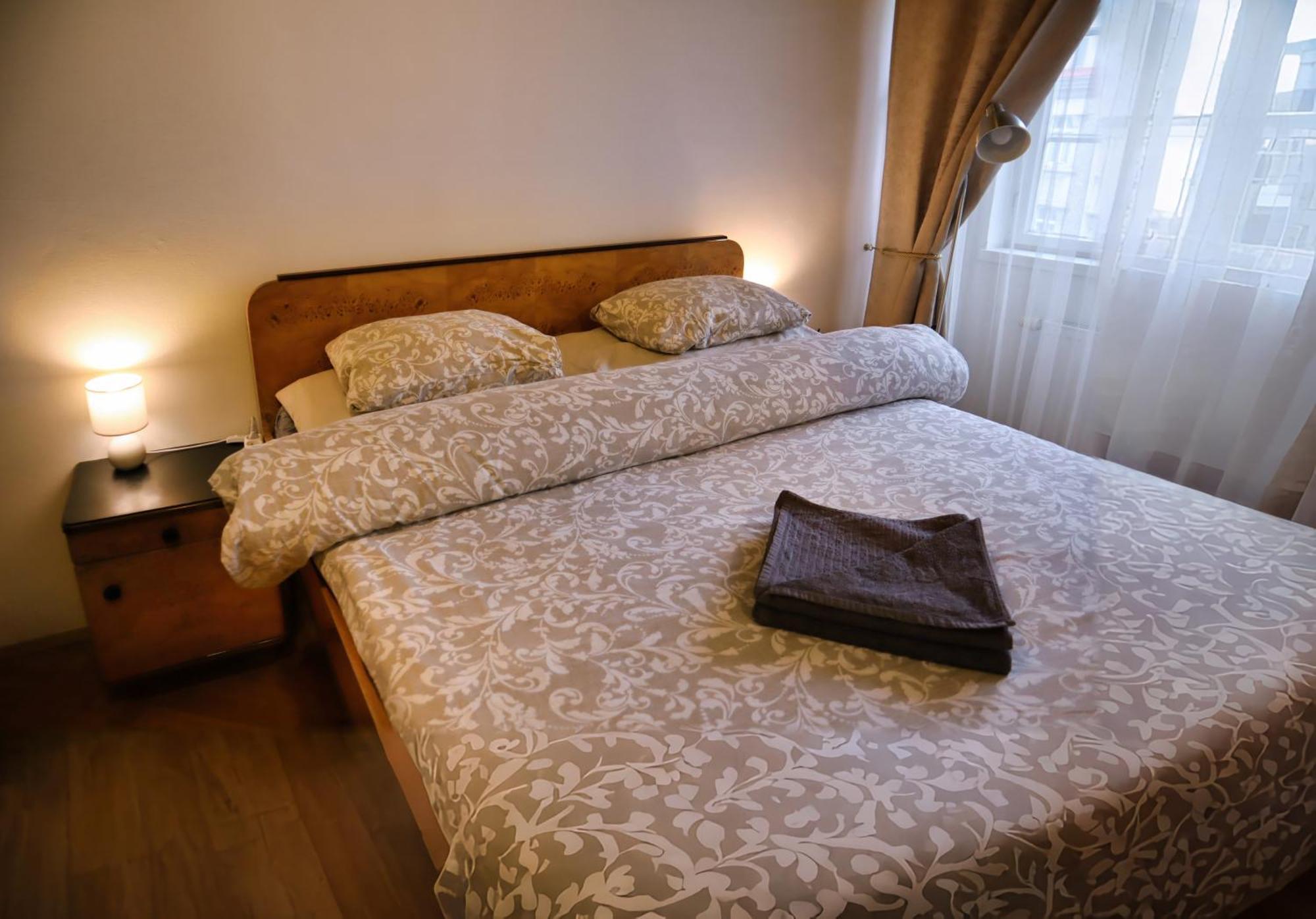 Apartment At The Blue Lion & Parking Assistance