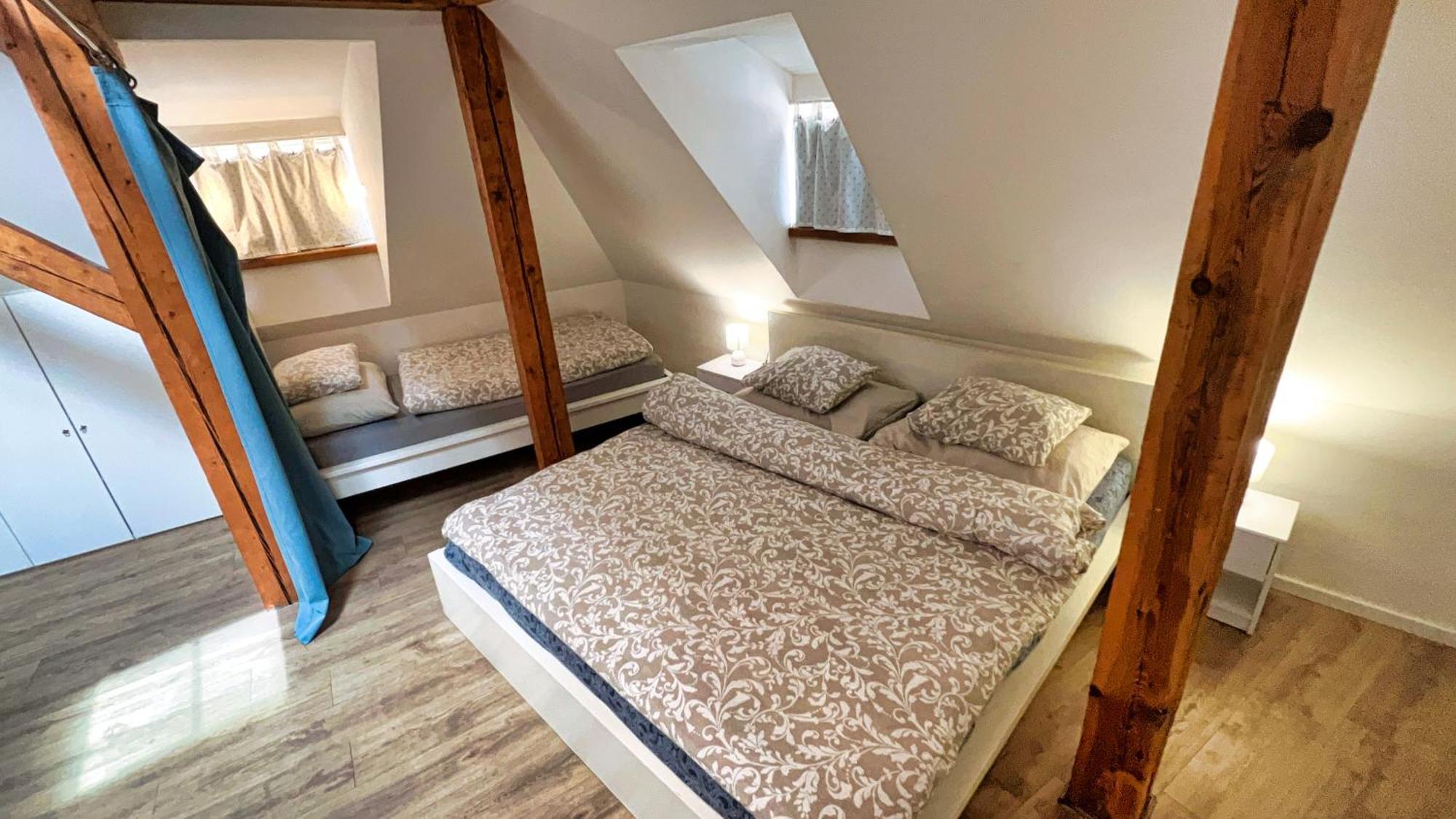 Apartment At The Blue Lion & Parking Assistance Prag