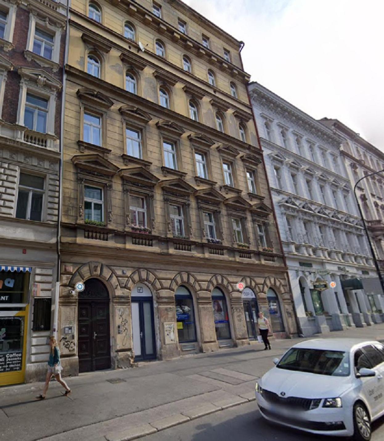 Sunflower 2bdr Flat By Ruterra * Prag