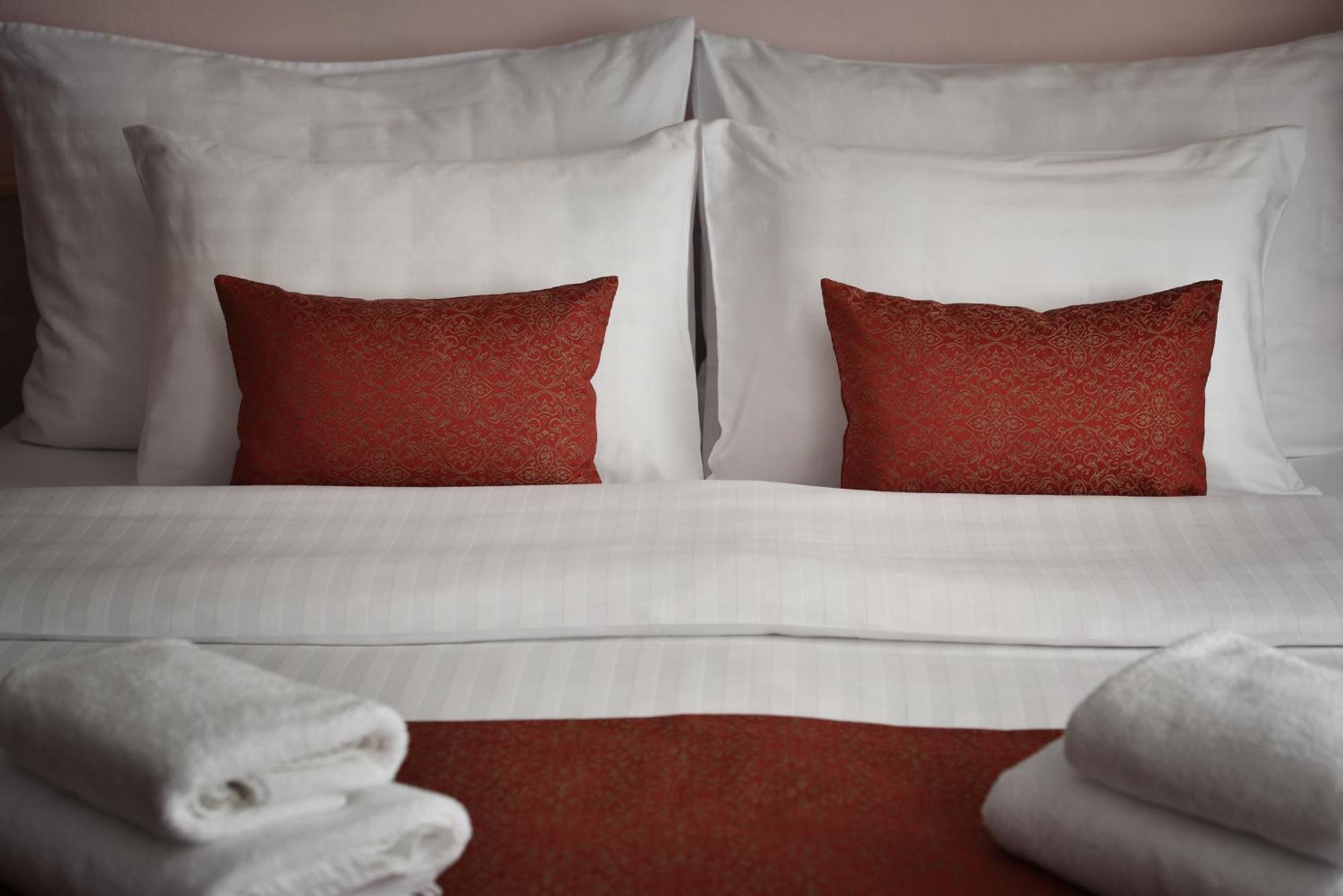 Aparthotel Boutique Residence By Little King 3*