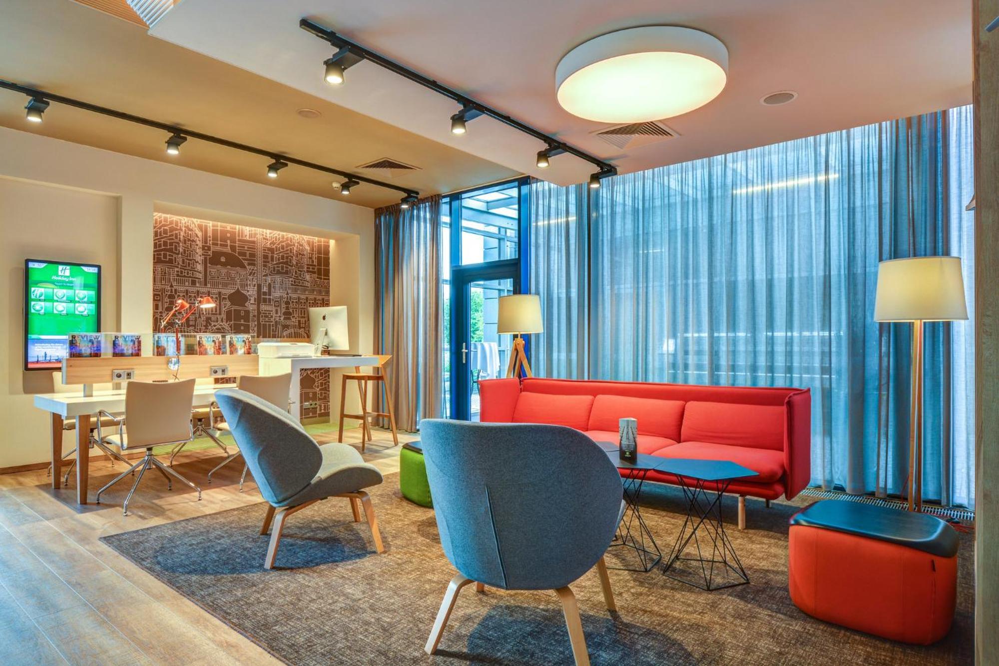 Airport By Ihg Prague