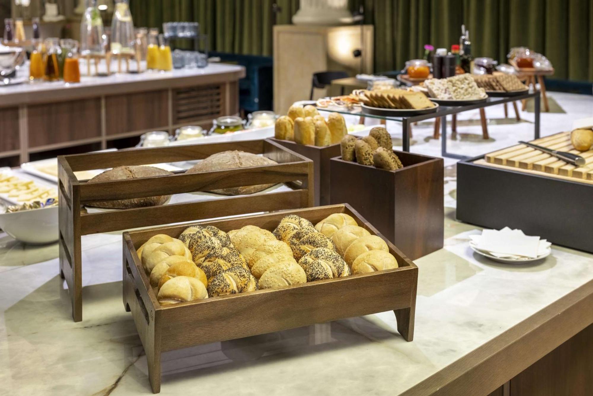 Nh Collection Carlo Iv Hotel Prag