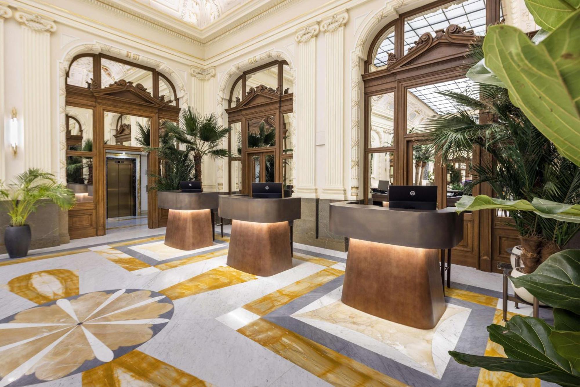 Nh Collection Carlo Iv 5* Prag