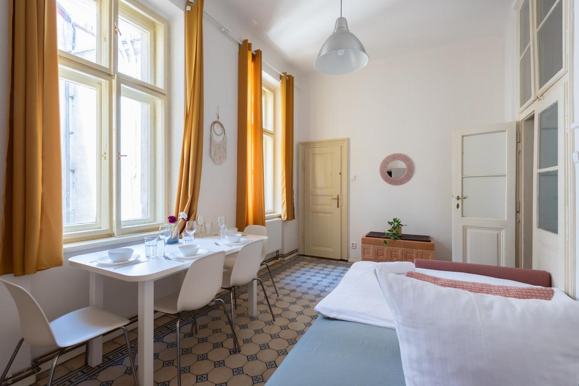 Tesnov Lejlighedshotel 2*