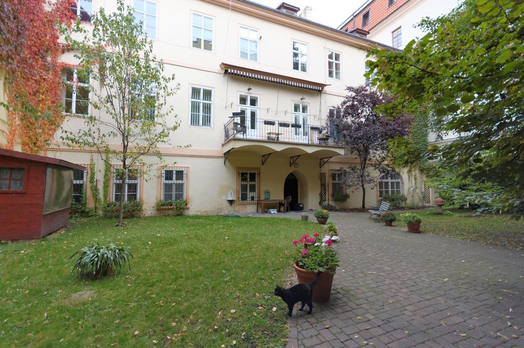 Husova * Prag
