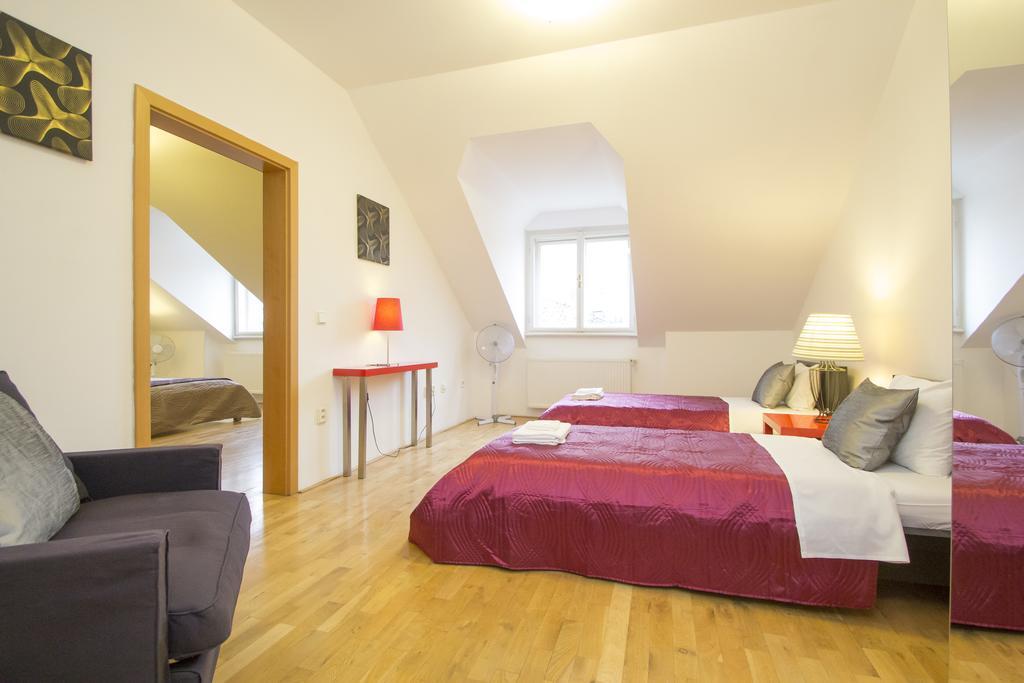 Old Town Terrace Apartment Prag