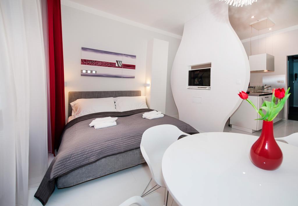 Honeymoon Ruterra Studio * Prague
