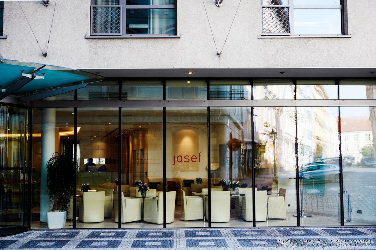 Josef Hotel