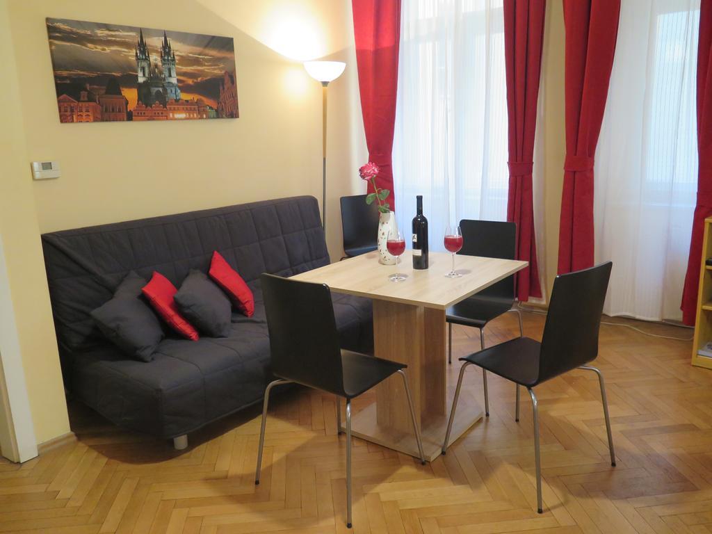 Astronomical Clock Apartment