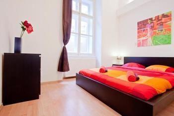 Velvet Old Town Hotell 3*
