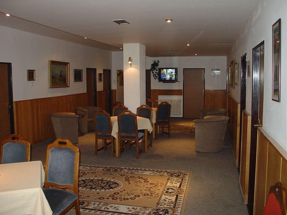 Hotell Bohemians 3*