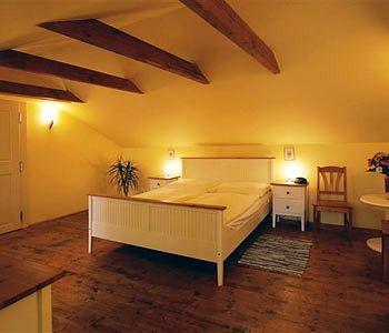 Hotel U Suteru 3*