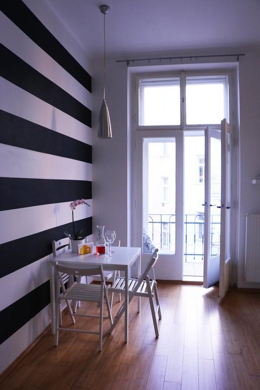 Charming Apt W Balcony Old Town Prag