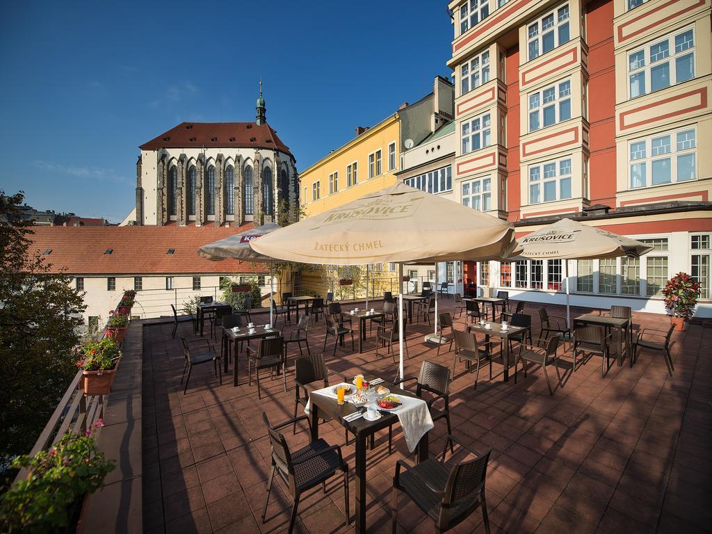 Hotel Ea Juliš 4*