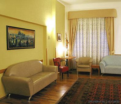 Hotel Cloister 3*