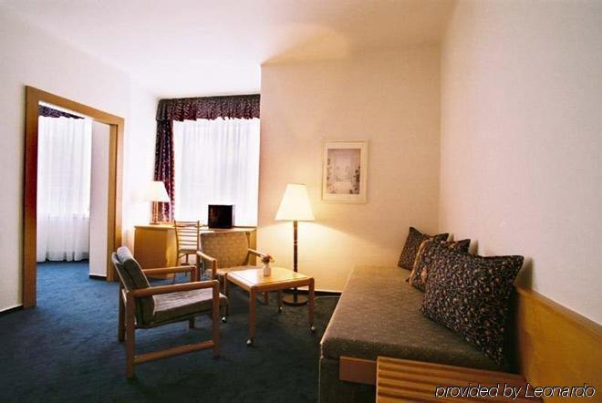 Harmony 3*