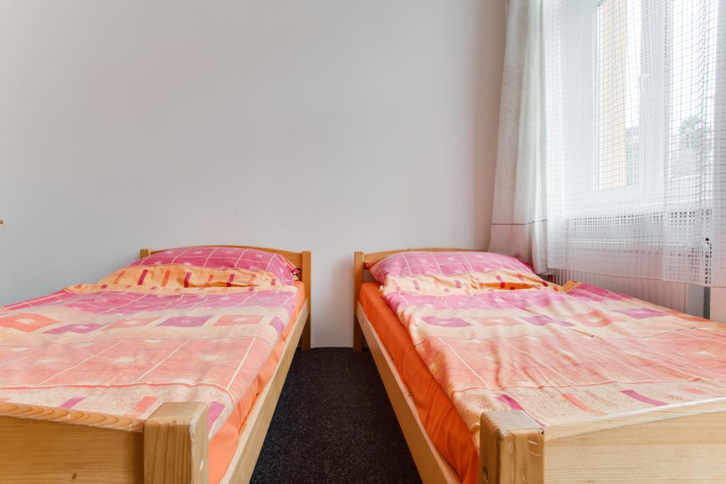 Hostel Holeckova *