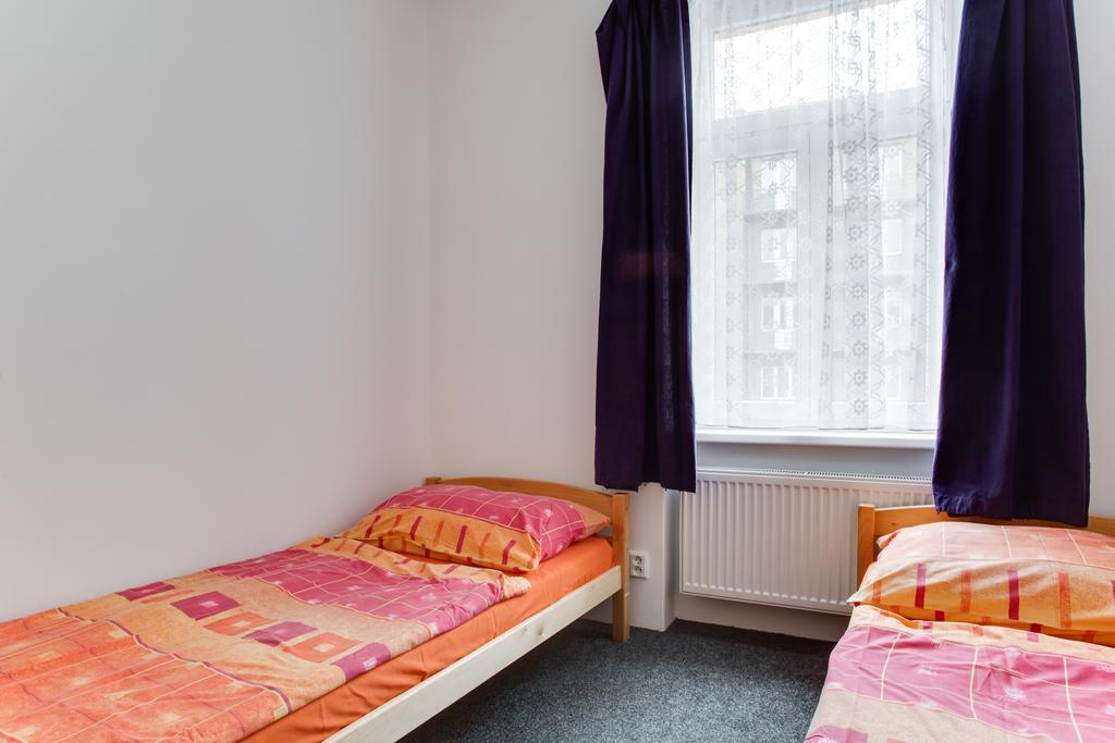 Holeckova Hostel