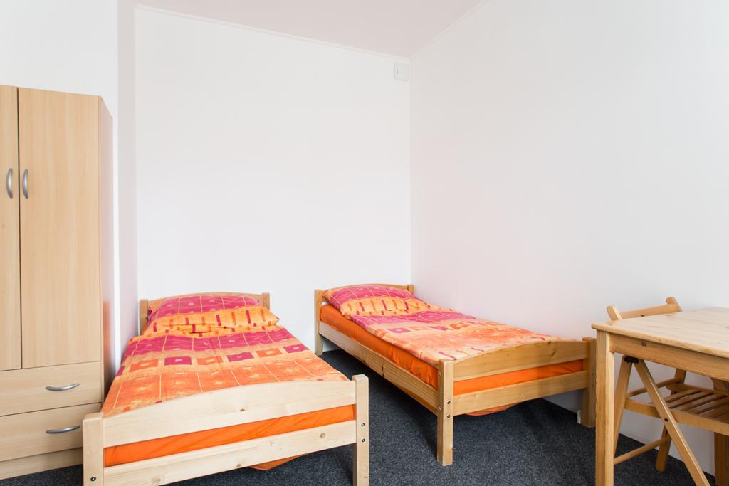Hostel Holeckova Prague