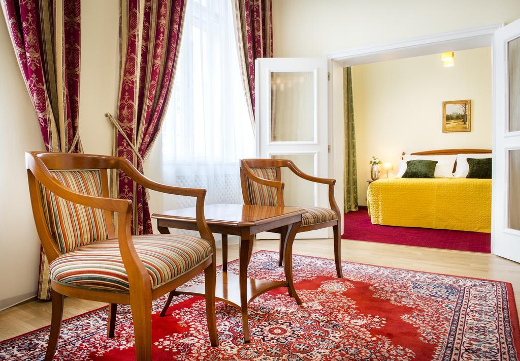 Boutique Seven Days 4* Prag