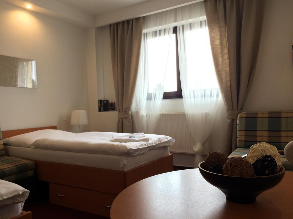 Wolf Hotell