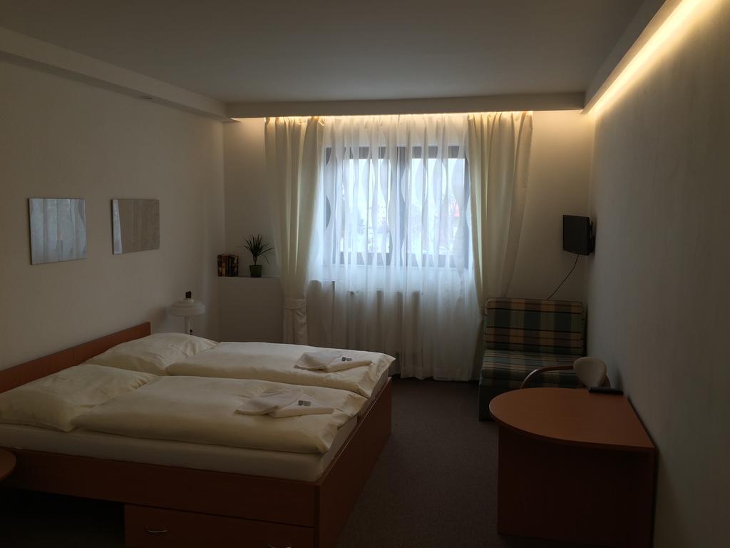 Wolf Hotell Prag
