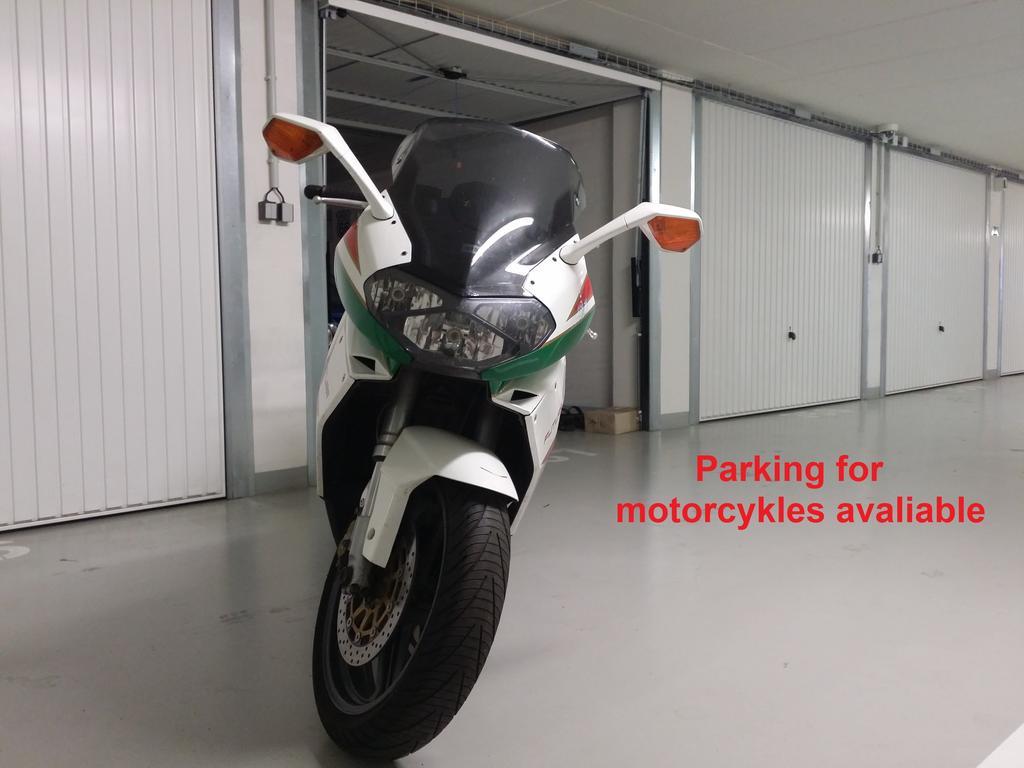 Chotesovska With Parking Place * Prag